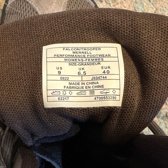 NWT Merrell Deverta 2 Mid Waterproof Falcon Trooper
Hiking Boots Women’s 9 - Picture 7 of 9